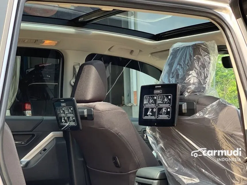 2025 Toyota Kijang Innova Zenix V HV (Non Premium Color) MPV