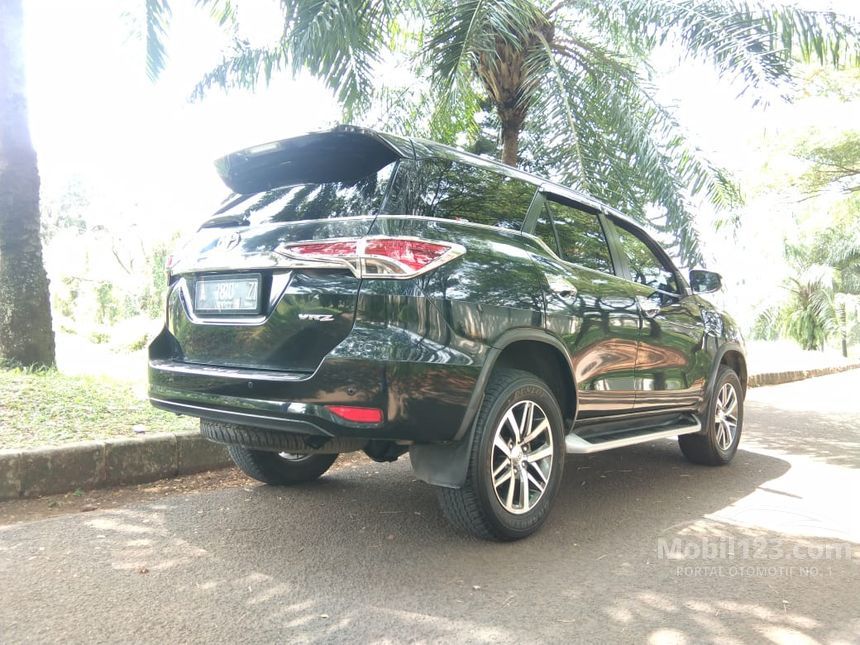 Jual Mobil Toyota Fortuner 2017 VRZ 2.4 di Banten Automatic SUV Hitam