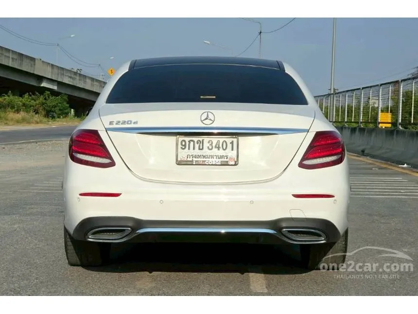 2016 Mercedes-Benz E220 d AMG Sport Sedan