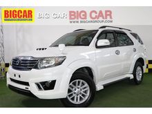 2011 Toyota Fortuner 3.0 (ปี 12-15) V Wagon AT