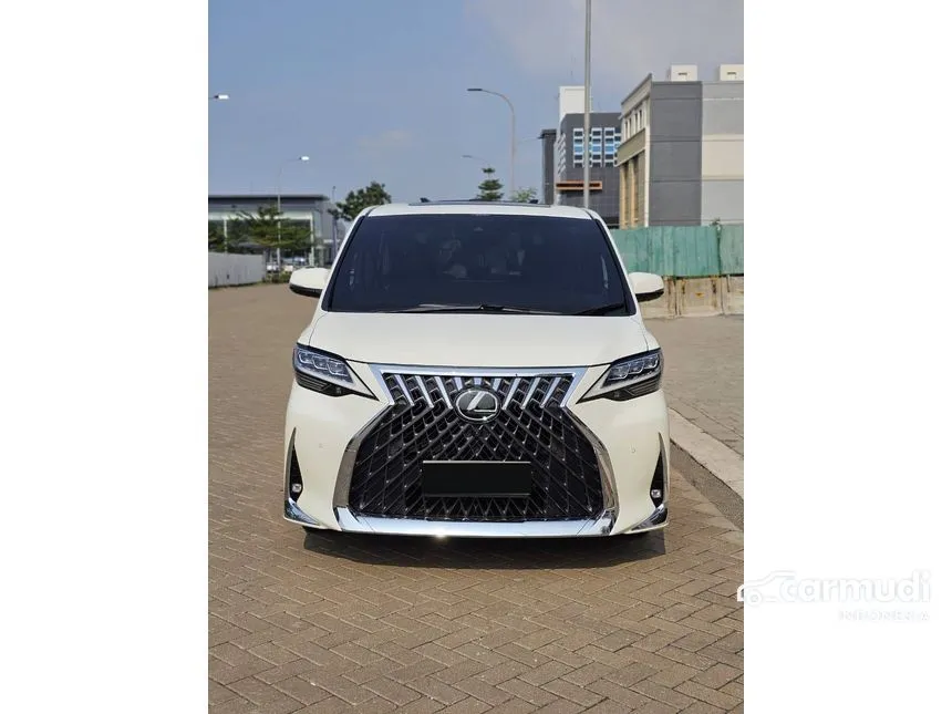 2022 Lexus LM 350 7 Seater MPV