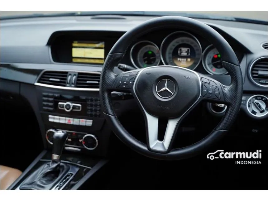 2012 Mercedes-Benz C200 CGI Sedan