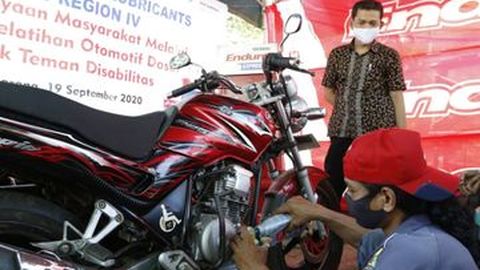 Pertamina Lubricants Latih Penyandang Cacat Ilmu Mekanik