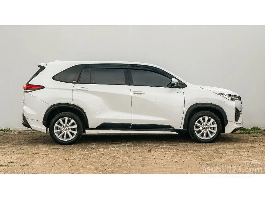 2024 Toyota Kijang Innova Zenix V HV (Non Premium Color) MPV
