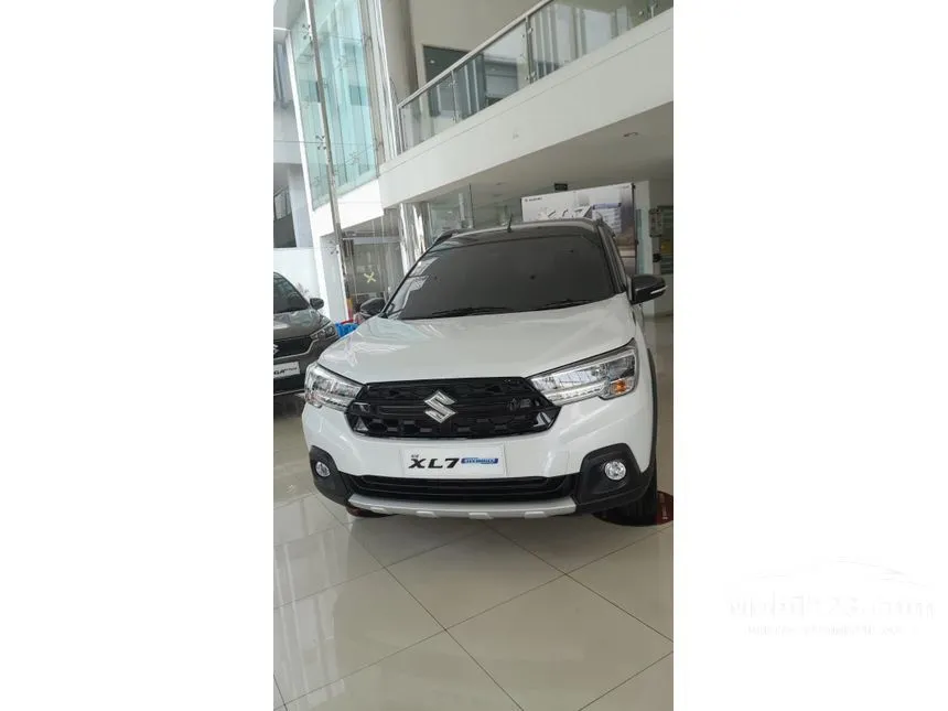 Jual Mobil Suzuki XL7 2024 ALPHA Hybrid 1.5 di Banten Automatic Wagon Putih Rp 240.400.000