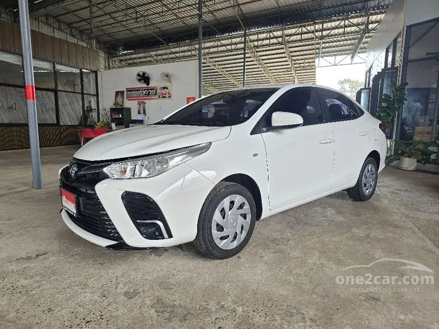 2022 Toyota Yaris Ativ Entry Sedan