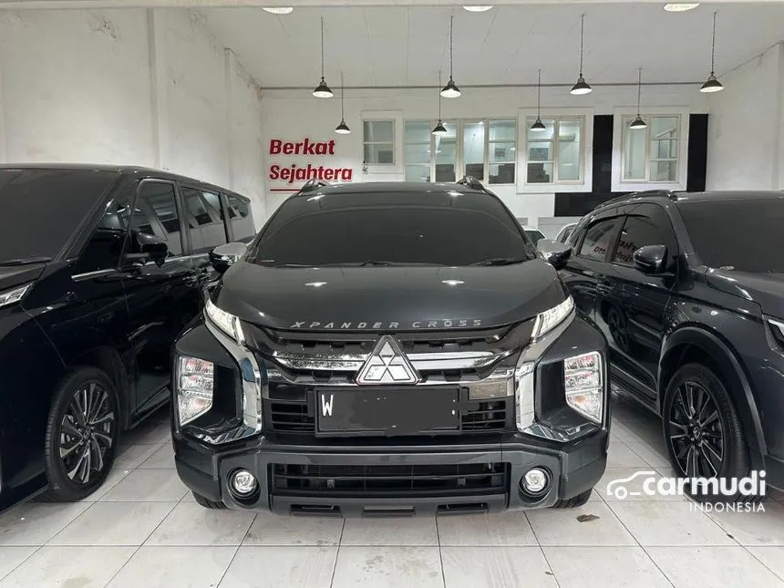 Jual Mobil Mitsubishi Xpander Cross 2021 Rockford Fosgate Black Edition 1.5 di Jawa Timur Automatic MPV Abu