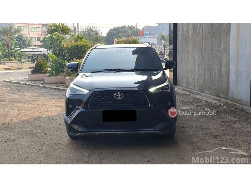 2023 Toyota Yaris Cross S HV (Premium colour) SUV