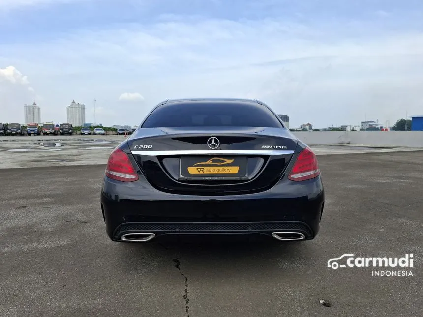 2018 Mercedes-Benz C200 AMG Sedan