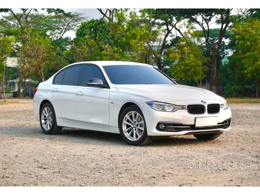 2016 BMW 320i Sport Sedan