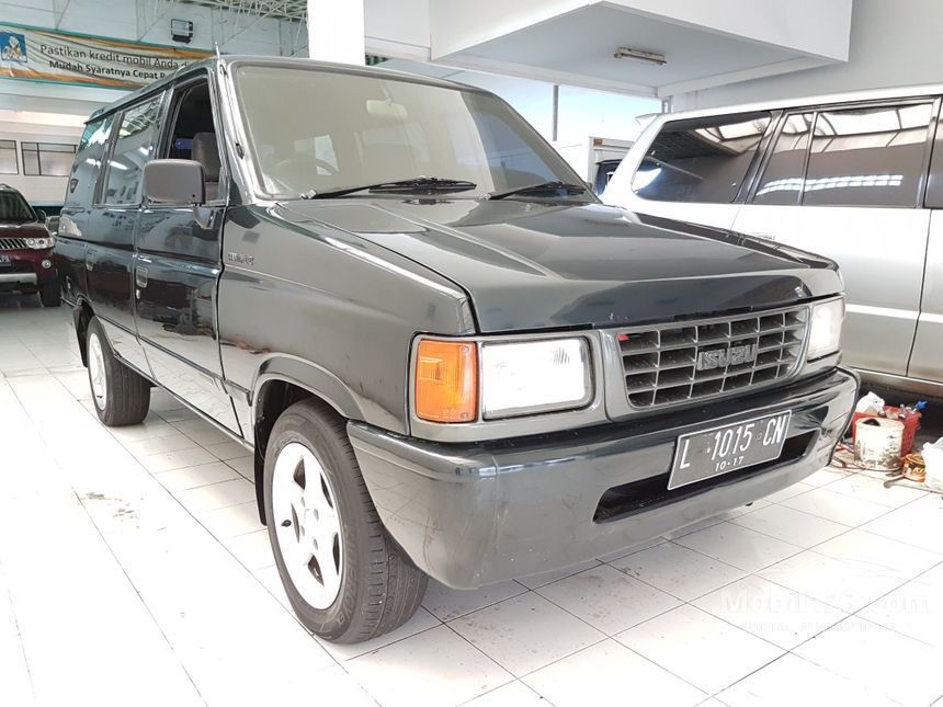 Jual Mobil Isuzu  Panther  1998 2 5 Manual 2 5 di Jawa Timur 