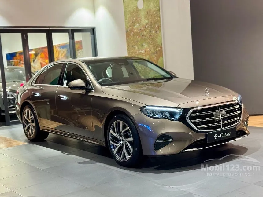 2025 Mercedes-Benz E200 Exclusive Line Sedan