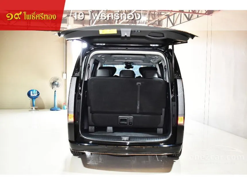 2023 Hyundai Staria Premium Van