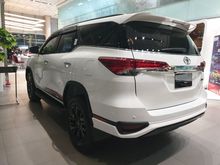 2020 Toyota Fortuner 2.4 TRD SUV