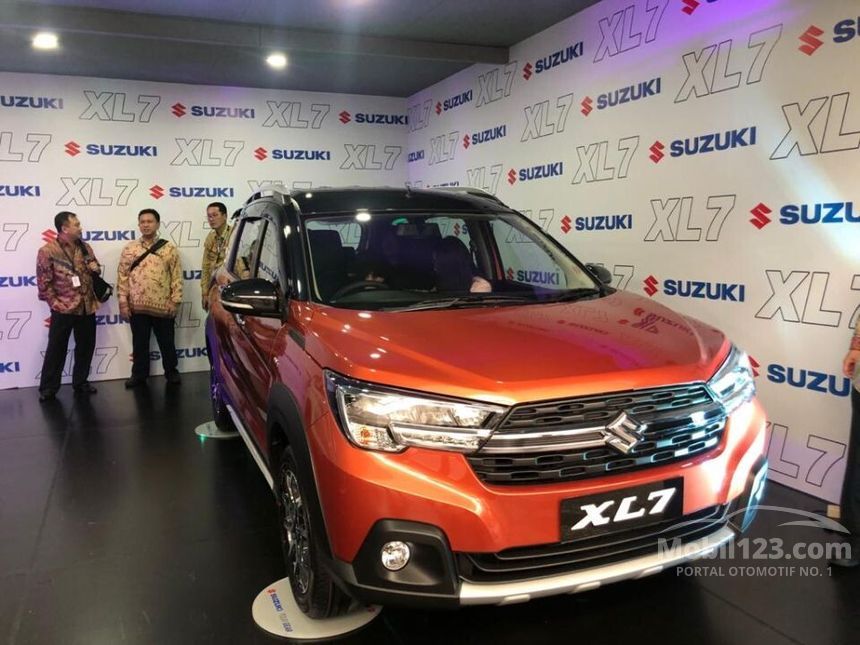  Jual Mobil Suzuki XL7  2021 BETA 1 5 di Jawa Barat 