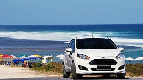 BCA Finance Masih Terima Kredit Mobil Ford