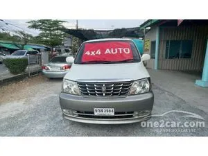 2001 Toyota GRANVIA 3.4 V6 Van