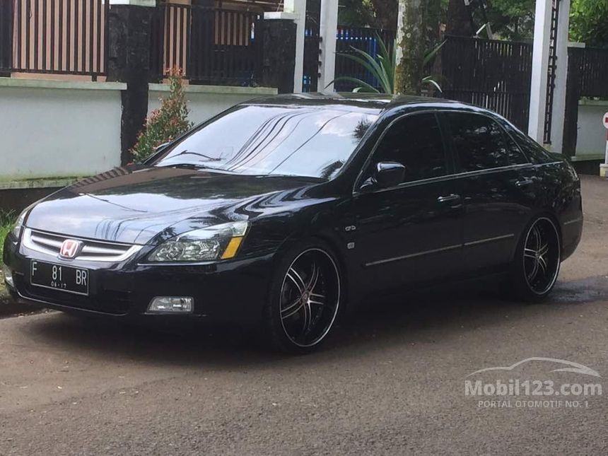 2003 Honda Accord VTi-L Sedan