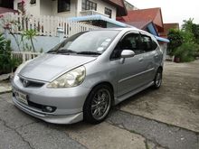 2004 Honda Jazz 1.5 (ปี 03-07) E-V VTEC Hatchback AT