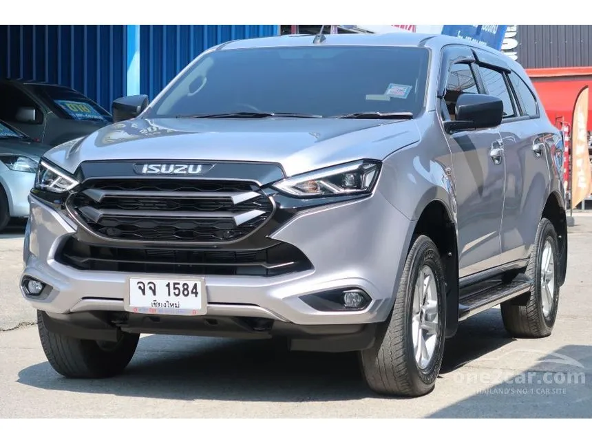 2022 Isuzu MU-X Active SUV