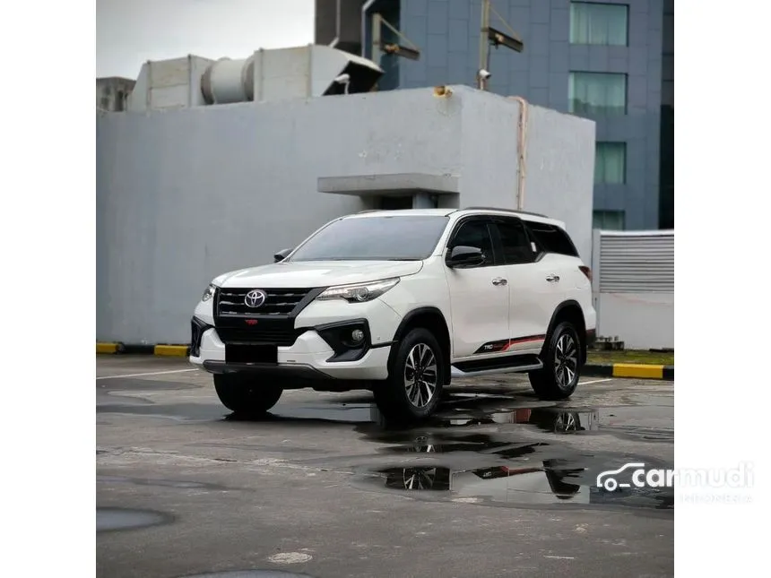 2018 Toyota Fortuner VRZ TRD 4X2 SUV