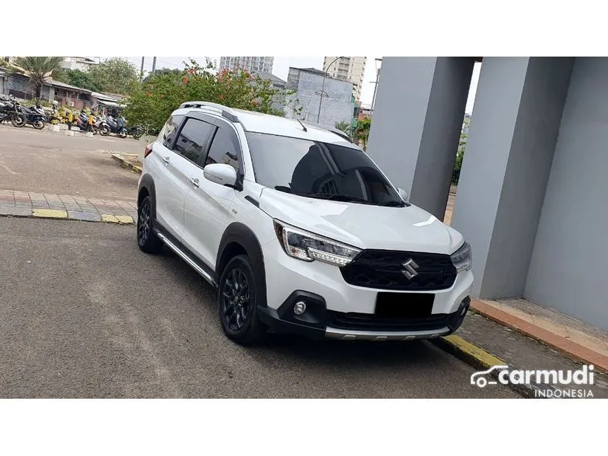 2023 Suzuki XL7 Beta Hybrid SUV