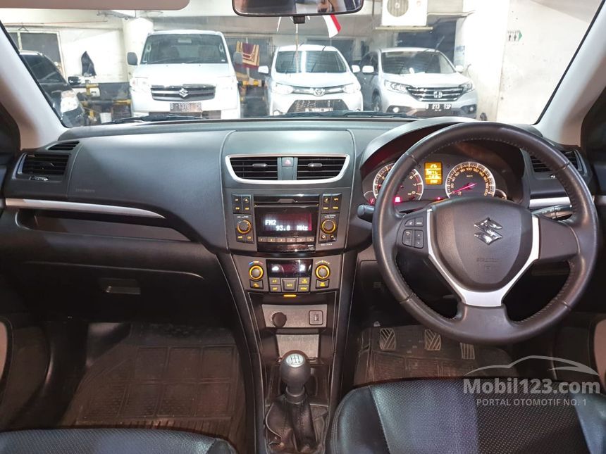 Jual Mobil  Suzuki  Swift  2014 GX 1 4 di DKI Jakarta Manual 