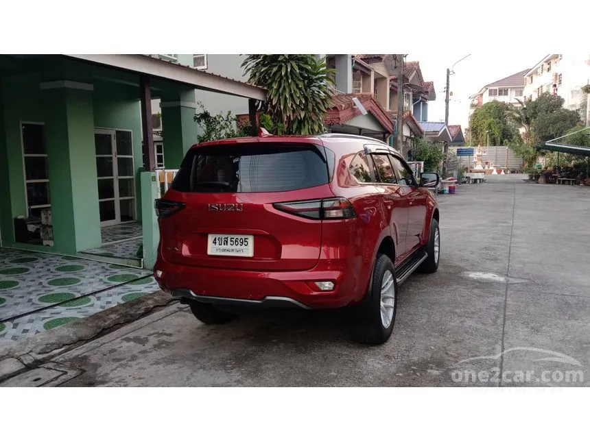 2023 Isuzu MU-X Elegant SUV