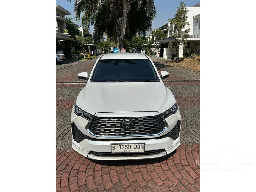 2023 Toyota Kijang Innova Zenix V (Premium Color) MPV