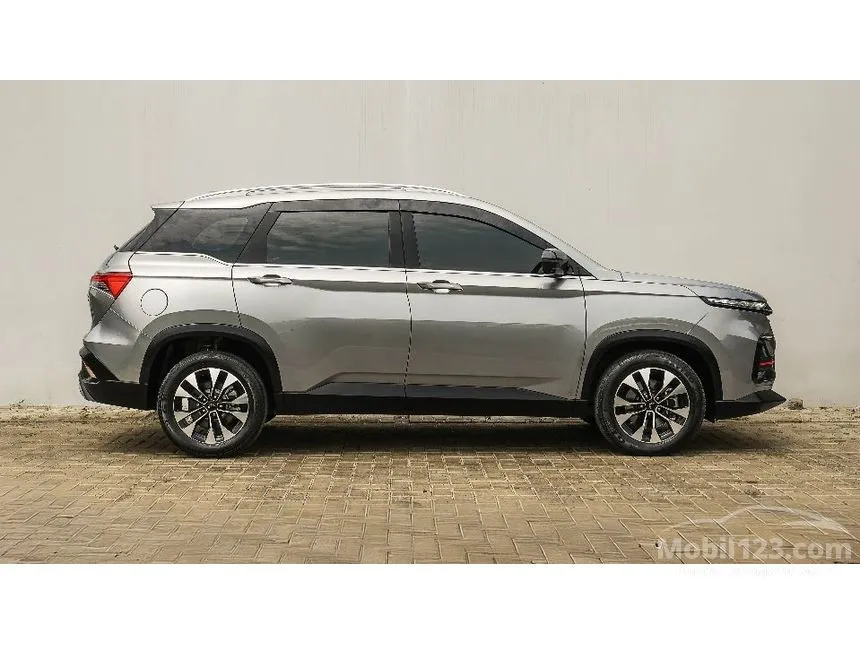 2023 Wuling Almaz RS Pro SUV