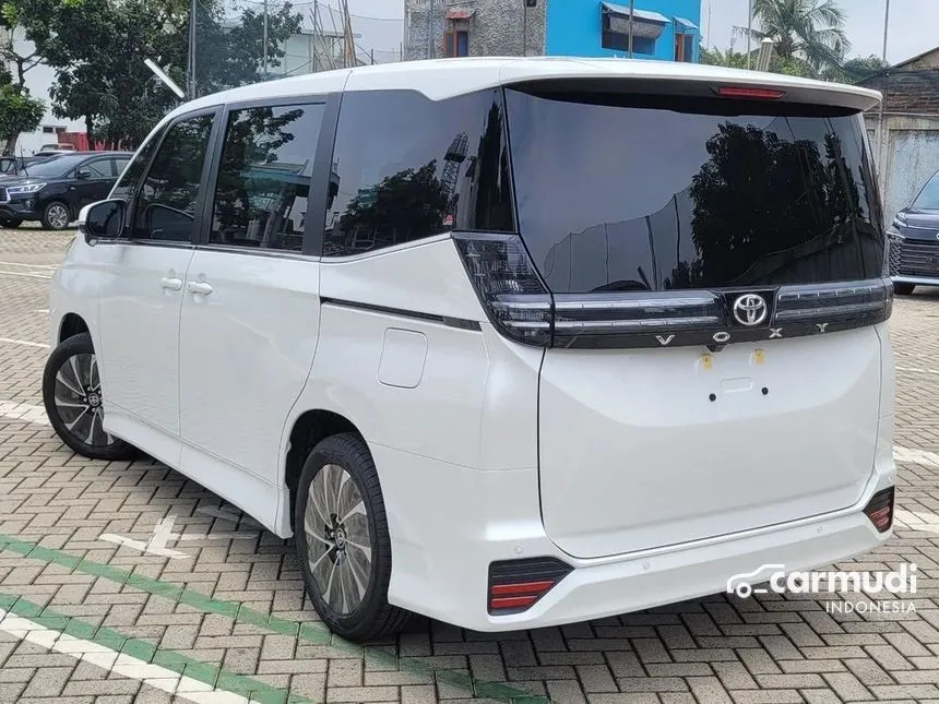 2024 Toyota Voxy Van Wagon