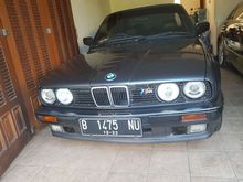 1991 BMW 318i 1.8 1.8 Manual Sedan