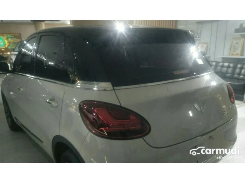 2024 Wuling Binguo EV Premium Range Hatchback