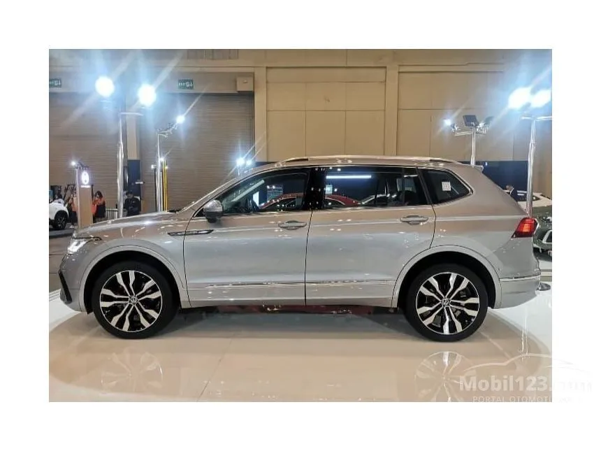 Jual Mobil Volkswagen Tiguan 2023 Allspace 1.4 di DKI Jakarta Automatic SUV Silver Rp 804.000.000