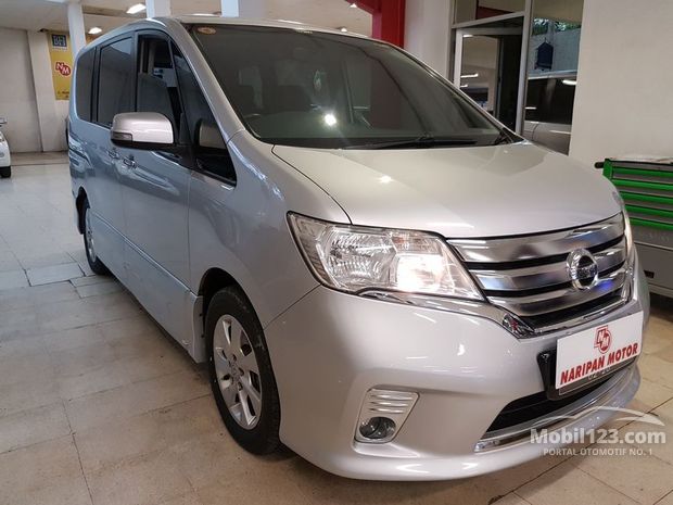 Nissan Serena Highway Star Mobil Bekas Baru dijual di 