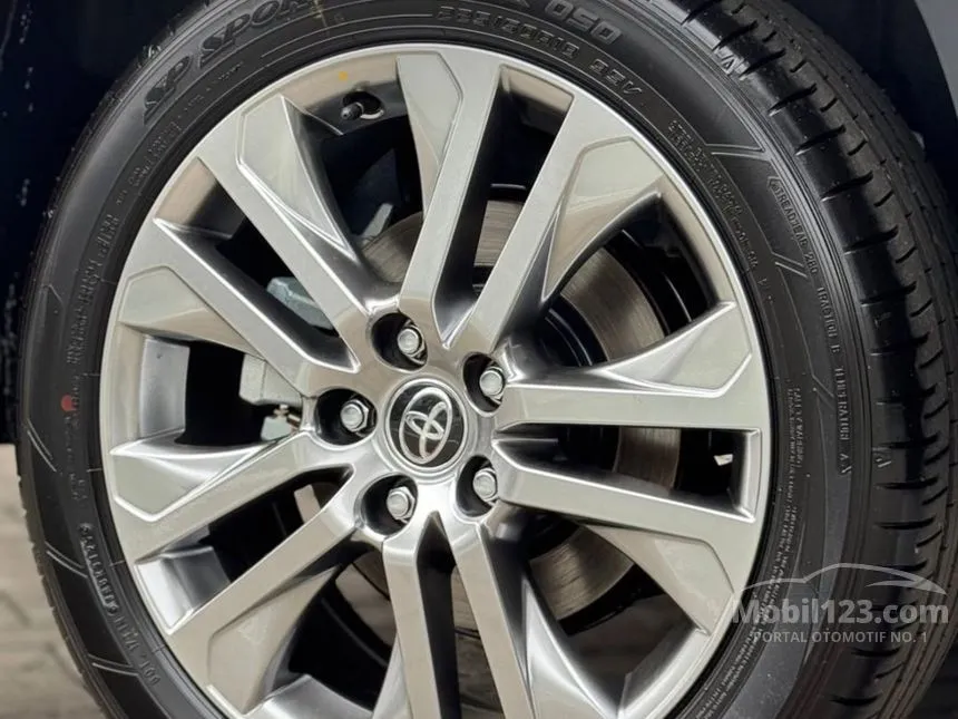 2025 Toyota Kijang Innova Zenix Q HV TSS ( Premium Color) MPV