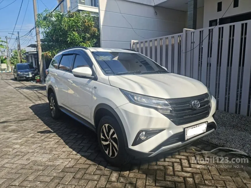 Jual Mobil Toyota Rush 2018 G 1.5 di Jawa Timur Automatic SUV Putih Rp 185.000.000