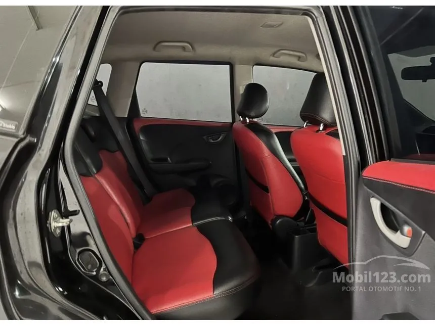 2013 Honda Jazz RS Hatchback