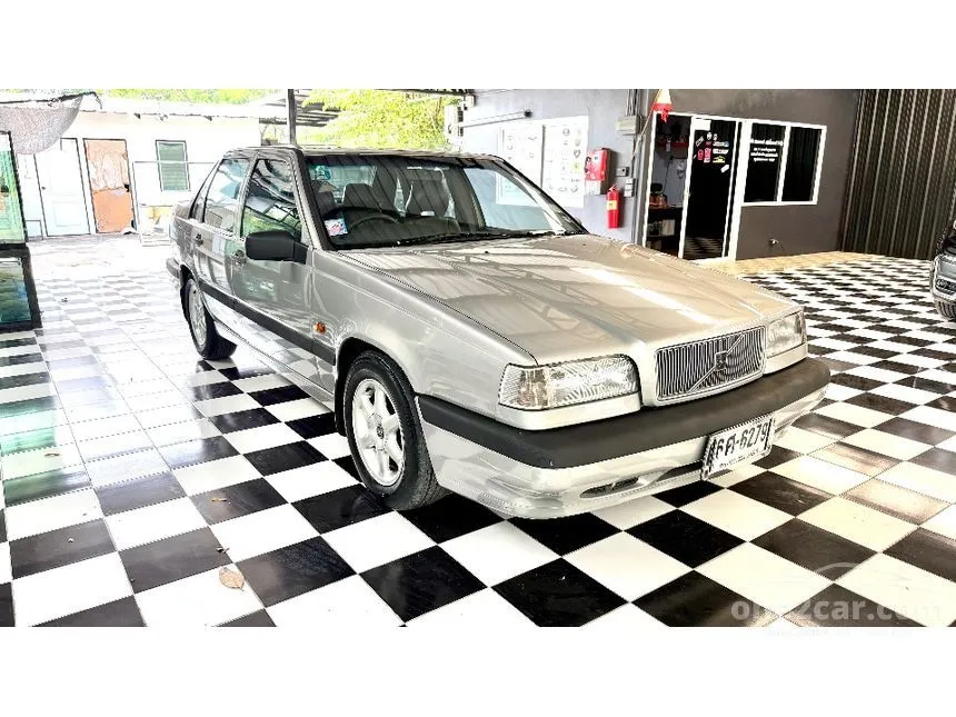 1995 Volvo 850 GLT Sedan