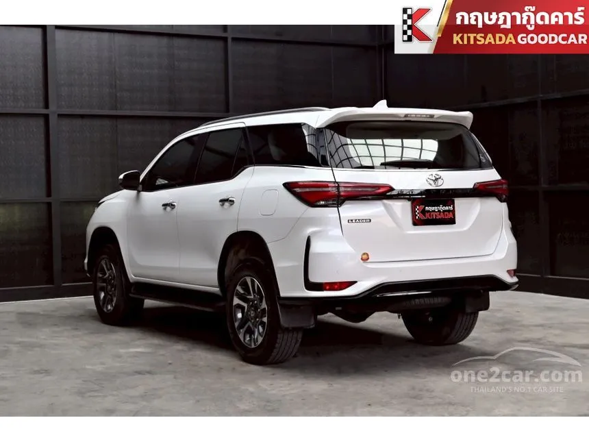 2022 Toyota FORTUNER Leader V SUV