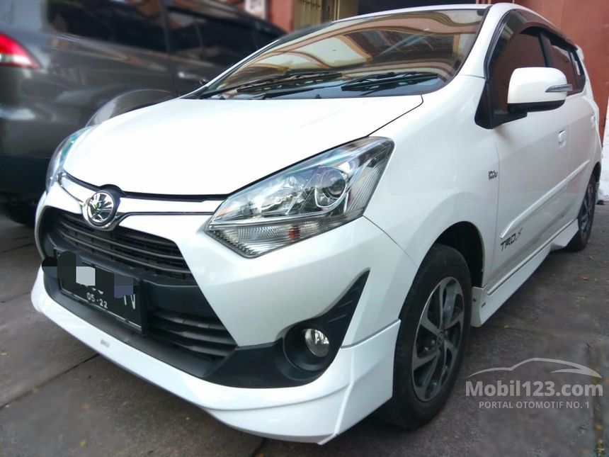 Jual Mobil Toyota Agya 2017 TRD 1.2 di Sulawesi Selatan Manual Hatchback  Putih Rp 132.000.000 - 5546008 - Mobil123.com