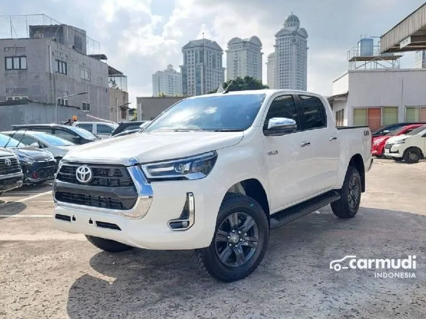2023 Toyota Hilux V Pick-up