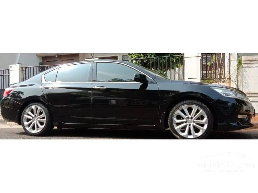 2013 Honda Accord VTi-L Sedan