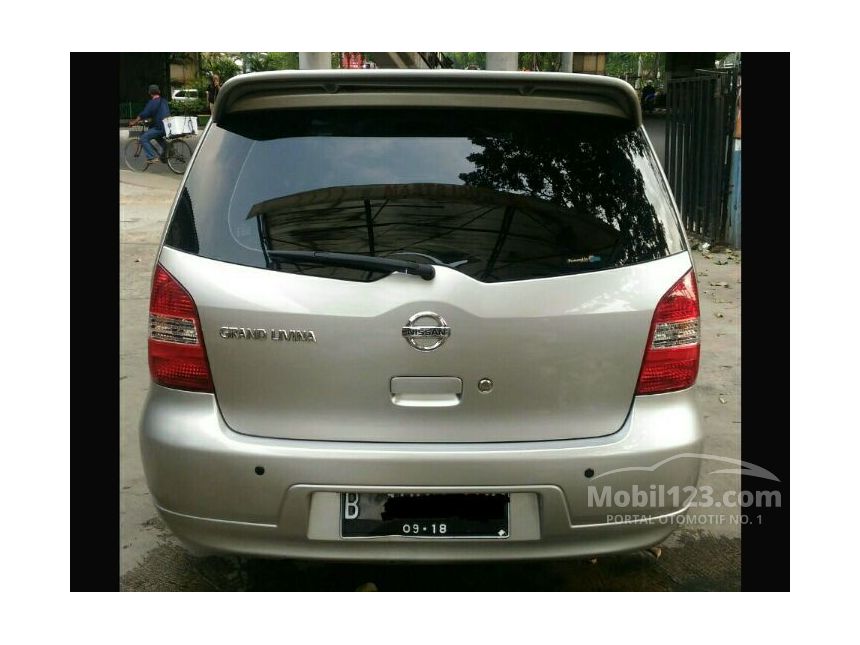 Jual Mobil Nissan Grand Livina 2013 SV 1.5 di DKI Jakarta 