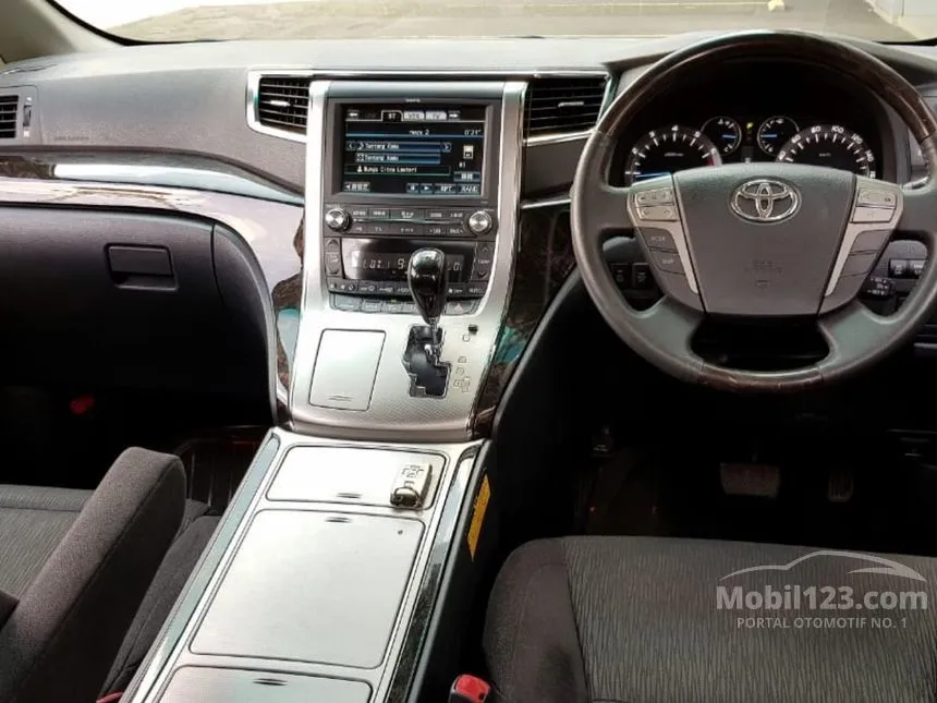 2012 Toyota Vellfire ZG MPV