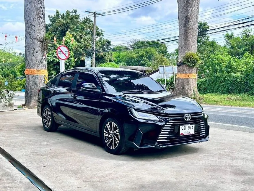 2023 Toyota Yaris Ativ Smart Sedan