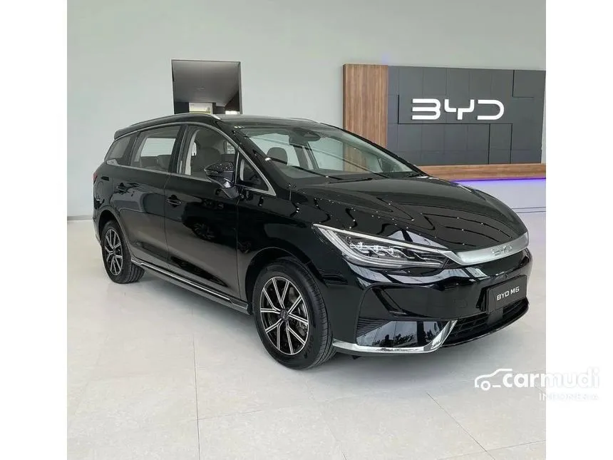 2025 BYD M6 Superior Captain 6-seater MPV