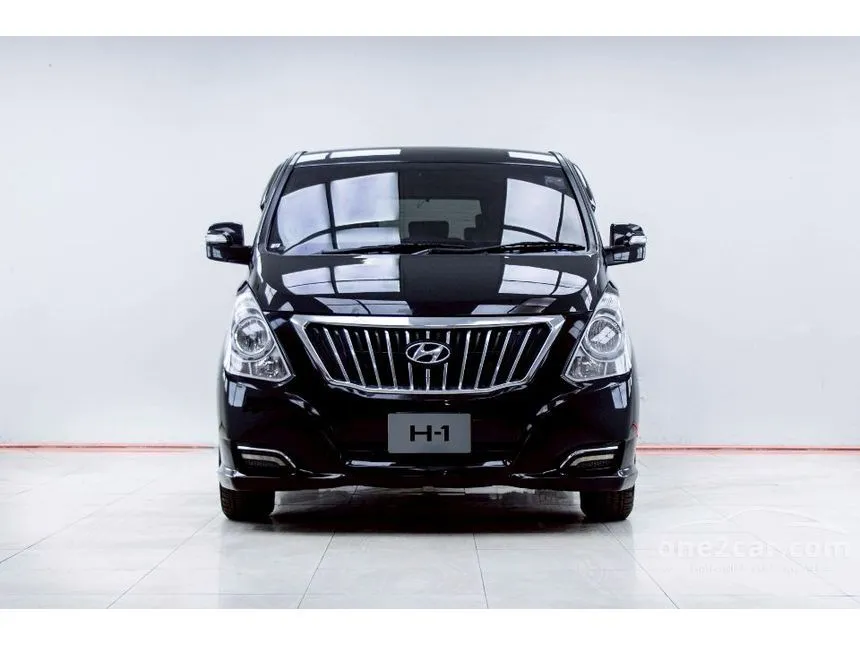 2017 Hyundai H-1 Elite Van