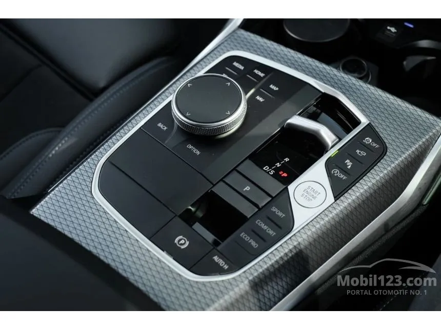 2024 BMW 320i M Sport Sedan