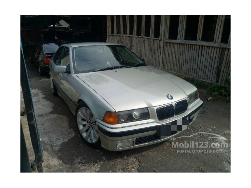  Jual  Mobil  BMW  323i  1997 E36  2 5 Manual 2 5 di DKI Jakarta 